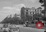 Standbild Präsident Truman besichtigt die Schäden in Berlin Berlin, Deutschland, 1945, aus Sekunde 19 historischem Filmmaterial Videoclip 65675079677