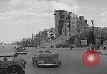 Standbild Präsident Truman besichtigt die Schäden in Berlin Berlin, Deutschland, 1945, aus Sekunde 22 historischem Filmmaterial Videoclip 65675079677