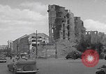 Standbild Präsident Truman besichtigt die Schäden in Berlin Berlin, Deutschland, 1945, aus Sekunde 28 historischem Filmmaterial Videoclip 65675079677