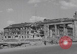 Standbild Präsident Truman besichtigt die Schäden in Berlin Berlin, Deutschland, 1945, aus Sekunde 30 historischem Filmmaterial Videoclip 65675079677