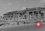 Standbild Präsident Truman besichtigt die Schäden in Berlin Berlin, Deutschland, 1945, aus Sekunde 31 historischem Filmmaterial Videoclip 65675079677