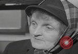 Standbild Caritas Haus Wien verarbeitet ungarische Flüchtlinge Wien Österreich, 1956, aus Sekunde 8 historischem Filmmaterial Videoclip 65675079683
