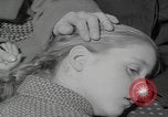 Standbild Caritas Haus Wien verarbeitet ungarische Flüchtlinge Wien Österreich, 1956, aus Sekunde 15 historischem Filmmaterial Videoclip 65675079683