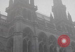Standbild Caritas Haus Wien verarbeitet ungarische Flüchtlinge Wien Österreich, 1956, aus Sekunde 20 historischem Filmmaterial Videoclip 65675079683