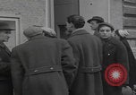 Standbild Caritas Haus Wien verarbeitet ungarische Flüchtlinge Wien Österreich, 1956, aus Sekunde 46 historischem Filmmaterial Videoclip 65675079683