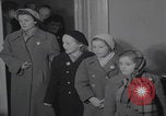 Standbild Caritas Haus Wien verarbeitet ungarische Flüchtlinge Wien Österreich, 1956, aus Sekunde 54 historischem Filmmaterial Videoclip 65675079683