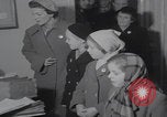 Standbild Caritas Haus Wien verarbeitet ungarische Flüchtlinge Wien Österreich, 1956, aus Sekunde 55 historischem Filmmaterial Videoclip 65675079683