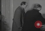 Standbild Caritas Haus Wien verarbeitet ungarische Flüchtlinge Wien Österreich, 1956, aus Sekunde 60 historischem Filmmaterial Videoclip 65675079683