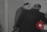 Standbild Caritas Haus Wien verarbeitet ungarische Flüchtlinge Wien Österreich, 1956, aus Sekunde 61 historischem Filmmaterial Videoclip 65675079683