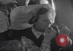 Standbild Flüchtlinge der ungarischen Revolution kommen in die USA Camp Kilmer New Jersey Vereinigte Staaten, 1956, aus Sekunde 6 historischem Filmmaterial Videoclip 65675079688