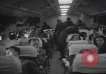 Standbild Flüchtlinge der ungarischen Revolution kommen in die USA Camp Kilmer New Jersey Vereinigte Staaten, 1956, aus Sekunde 13 historischem Filmmaterial Videoclip 65675079688