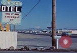 Immagine di Las Vegas Road Trip Motel Las Vegas Nevada USA, 1967, secondo 54 filmato di repertorio 65675079697
