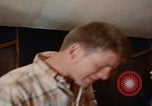Immagine di le coppie degli anni '60 ballano Las Vegas Nevada USA, 1967, secondo 24 filmato di repertorio 65675079699