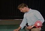 Immagine di le coppie degli anni '60 ballano Las Vegas Nevada USA, 1967, secondo 57 filmato di repertorio 65675079699