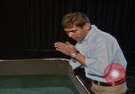 Immagine di le coppie degli anni '60 ballano Las Vegas Nevada USA, 1967, secondo 59 filmato di repertorio 65675079699