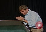 Immagine di le coppie degli anni '60 ballano Las Vegas Nevada USA, 1967, secondo 60 filmato di repertorio 65675079699