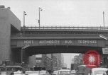 Immagine di Traffico del Lincoln Tunnel New York City USA, 1960, secondo 20 filmato di repertorio 65675079725
