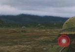 Standbild Khe Sanh Airdrop Vietnam Khe Sanh Vietnam, 1968, aus Sekunde 56 historischem Filmmaterial Videoclip 65675079752