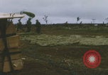 Standbild Khe Sanh Airdrop Vietnam Khe Sanh Vietnam, 1968, aus Sekunde 60 historischem Filmmaterial Videoclip 65675079752