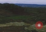 Standbild Khe Sanh Fracht Fallschirmabwurf Vietnam Krieg Khe Sanh Vietnam, 1968, aus Sekunde 27 historischem Filmmaterial Videoclip 65675079753