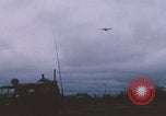 Standbild Khe Sanh Air Support Khe Sanh Vietnam, 1968, aus Sekunde 27 historischem Filmmaterial Videoclip 65675079754