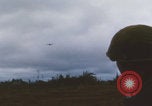 Image Guerre du Vietnam Khe Sanh cargo drop Khe Sanh Vietnam, 1968, de la seconde 4 séquences d'archives historiques vidéo 65675079755