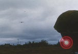Image Guerre du Vietnam Khe Sanh cargo drop Khe Sanh Vietnam, 1968, de la seconde 7 séquences d'archives historiques vidéo 65675079755