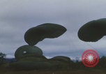 Image Guerre du Vietnam Khe Sanh cargo drop Khe Sanh Vietnam, 1968, de la seconde 43 séquences d'archives historiques vidéo 65675079755