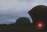 Image Guerre du Vietnam Khe Sanh cargo drop Khe Sanh Vietnam, 1968, de la seconde 48 séquences d'archives historiques vidéo 65675079755