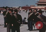 Image Place Tiananmen de la milice chinoise Pékin Chine, 1958, de la seconde 62 séquences d'archives historiques vidéo 65675079764
