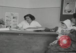 Standbild Iran-Säuglingsmedizin Iran, 1960, aus Sekunde 7 historischem Filmmaterial Videoclip 65675079810
