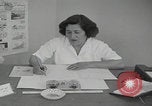 Standbild Iran-Säuglingsmedizin Iran, 1960, aus Sekunde 10 historischem Filmmaterial Videoclip 65675079810