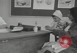 Standbild Iran-Säuglingsmedizin Iran, 1960, aus Sekunde 16 historischem Filmmaterial Videoclip 65675079810