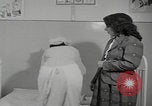 Standbild Iran-Säuglingsmedizin Iran, 1960, aus Sekunde 23 historischem Filmmaterial Videoclip 65675079810