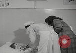 Standbild Iran-Säuglingsmedizin Iran, 1960, aus Sekunde 27 historischem Filmmaterial Videoclip 65675079810