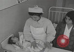 Standbild Iran-Säuglingsmedizin Iran, 1960, aus Sekunde 40 historischem Filmmaterial Videoclip 65675079810