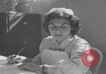 Standbild Iran-Säuglingsmedizin Iran, 1960, aus Sekunde 41 historischem Filmmaterial Videoclip 65675079810