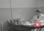 Standbild Iran-Säuglingsmedizin Iran, 1960, aus Sekunde 48 historischem Filmmaterial Videoclip 65675079810