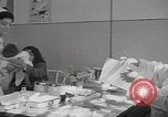 Standbild Iran-Säuglingsmedizin Iran, 1960, aus Sekunde 59 historischem Filmmaterial Videoclip 65675079810
