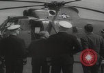 Standbild Hubschraubertestflug Stratford Connecticut USA, 1959, aus Sekunde 10 historischem Filmmaterial Videoclip 65675079812