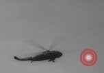 Standbild Hubschraubertestflug Stratford Connecticut USA, 1959, aus Sekunde 18 historischem Filmmaterial Videoclip 65675079812