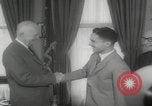 Standbild König Hussein besucht Amerika Washington DC USA, 1959, aus Sekunde 18 historischem Filmmaterial Videoclip 65675079813