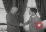 Standbild König Hussein besucht Amerika Washington DC USA, 1959, aus Sekunde 19 historischem Filmmaterial Videoclip 65675079813