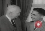 Standbild König Hussein besucht Amerika Washington DC USA, 1959, aus Sekunde 26 historischem Filmmaterial Videoclip 65675079813