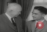 Standbild König Hussein besucht Amerika Washington DC USA, 1959, aus Sekunde 27 historischem Filmmaterial Videoclip 65675079813