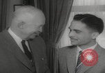 Standbild König Hussein besucht Amerika Washington DC USA, 1959, aus Sekunde 29 historischem Filmmaterial Videoclip 65675079813