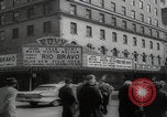 Standbild Roxy Theatre-Feier New York City USA, 1959, aus Sekunde 5 historischem Filmmaterial Videoclip 65675079814