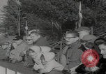 Standbild Weltmeisterschaft im Barrel-Jumping New York City USA, 1960, aus Sekunde 32 historischem Filmmaterial Videoclip 65675079820