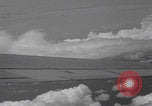 Immagine di Attacco aereo DEGLI STATI UNITI Tobera Airdrome Papua nuova Guinea, 1944, secondo 8 filmato di repertorio 65675079840