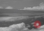 Immagine di Attacco aereo DEGLI STATI UNITI Tobera Airdrome Papua nuova Guinea, 1944, secondo 10 filmato di repertorio 65675079840